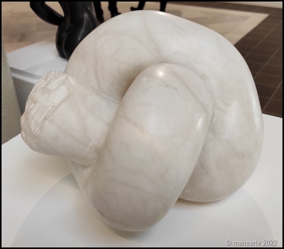 89 Exposicion AEPE. Madrid - Carmela del Casar - Nudo I - alabastro - 31 x 21 x 28